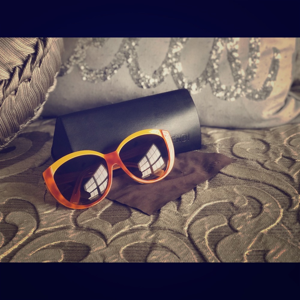 FENDI Color-Block Sunglasses